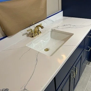 Farmhouse Kitchen - Quartz countertops