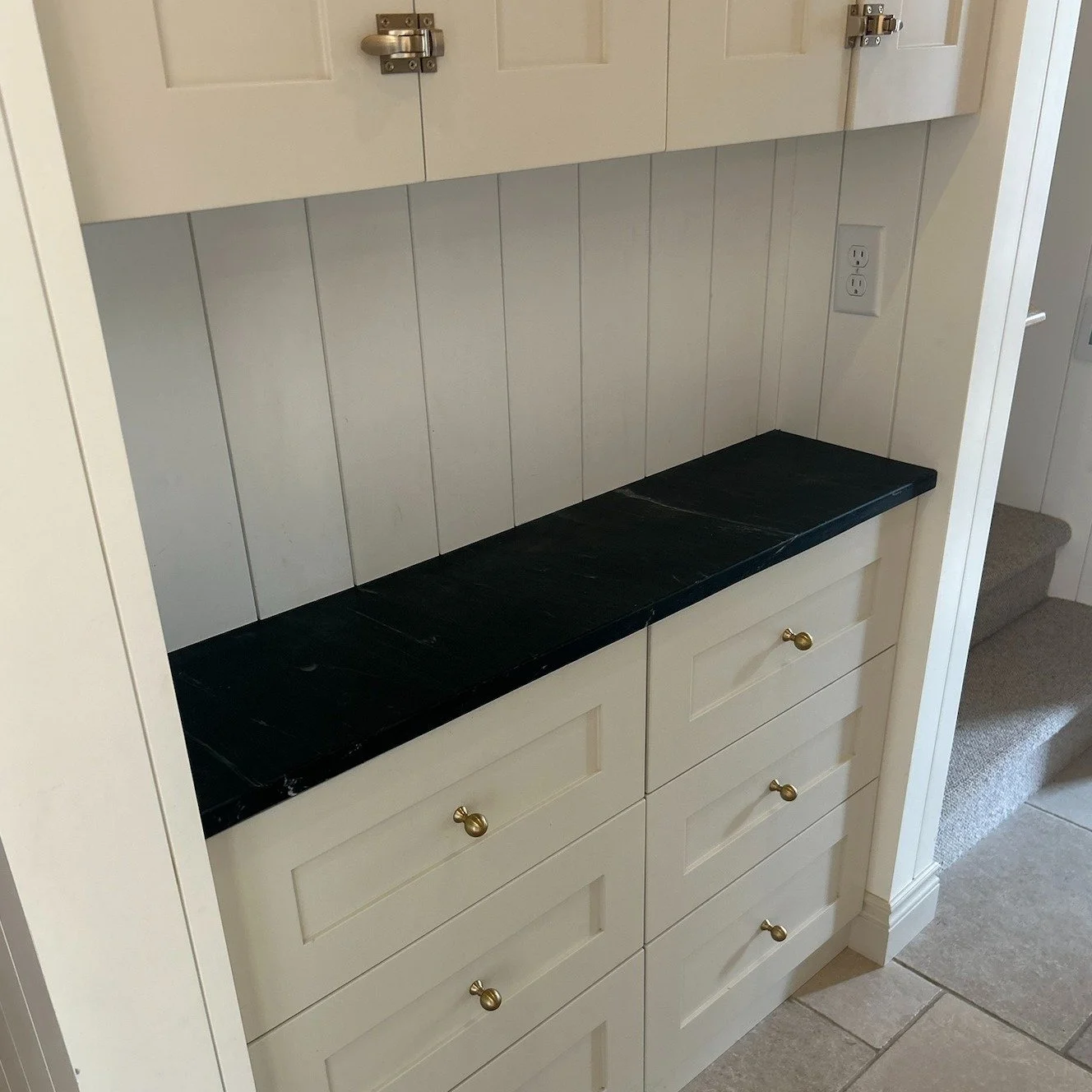 Restaurant Bar Top - Granite countertops